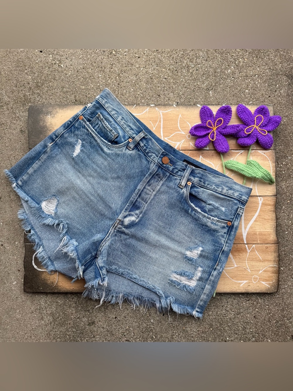 Blank NYC Distressed Jean Shorts Size 31